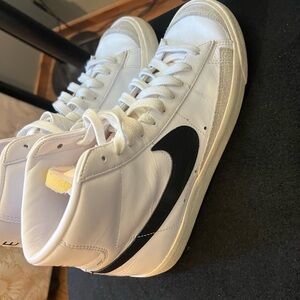Women’s Blazers. Barely worn, great condition. Size W 8.5